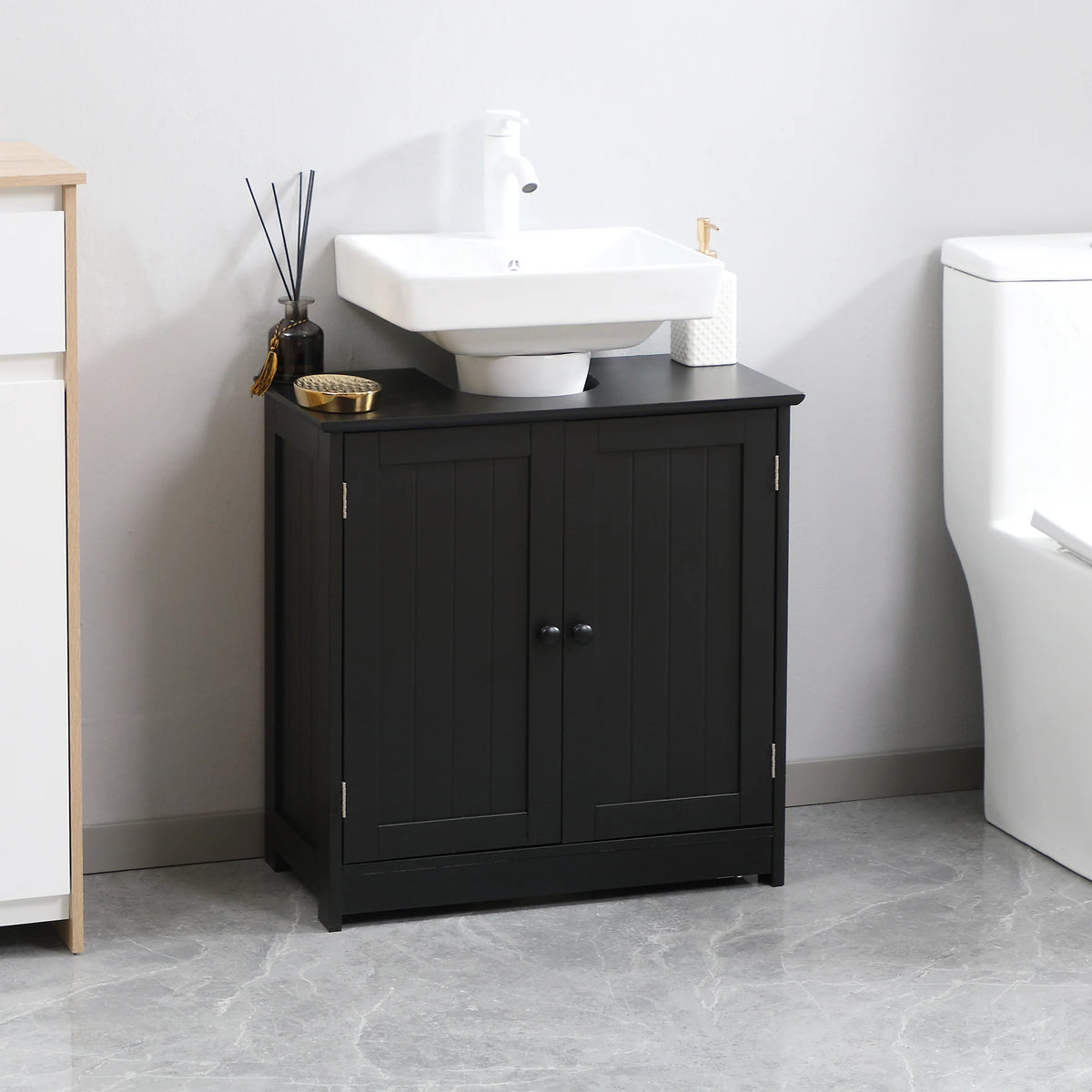 Homcom Modern Bathroom Cabinet With Storage Shelf And Doors