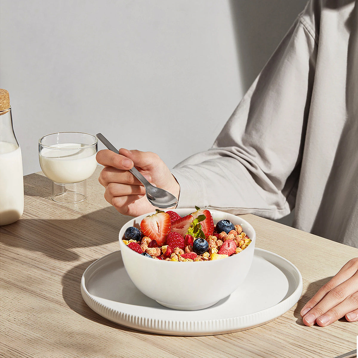 Premium Porcelain Bowl Set For Everyday Family Dining