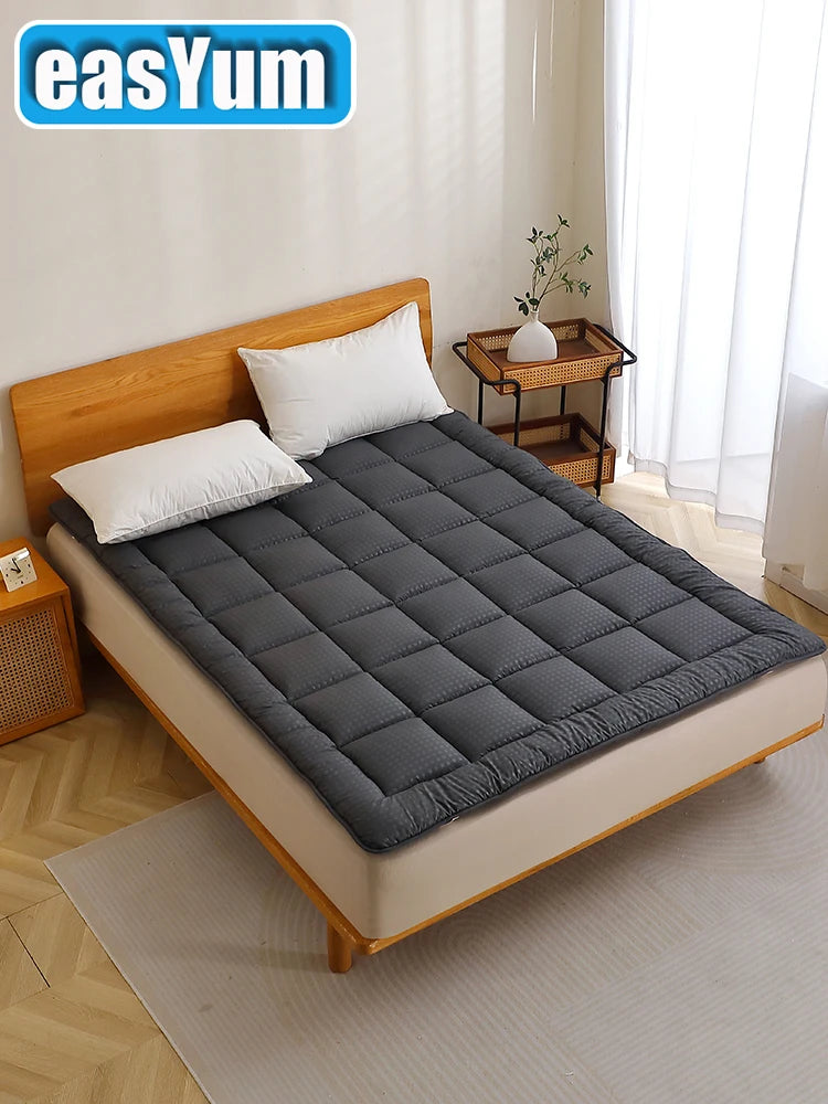 Lightweight Thin Mattress Protector Pad Breathable Polyester Bedding Cover